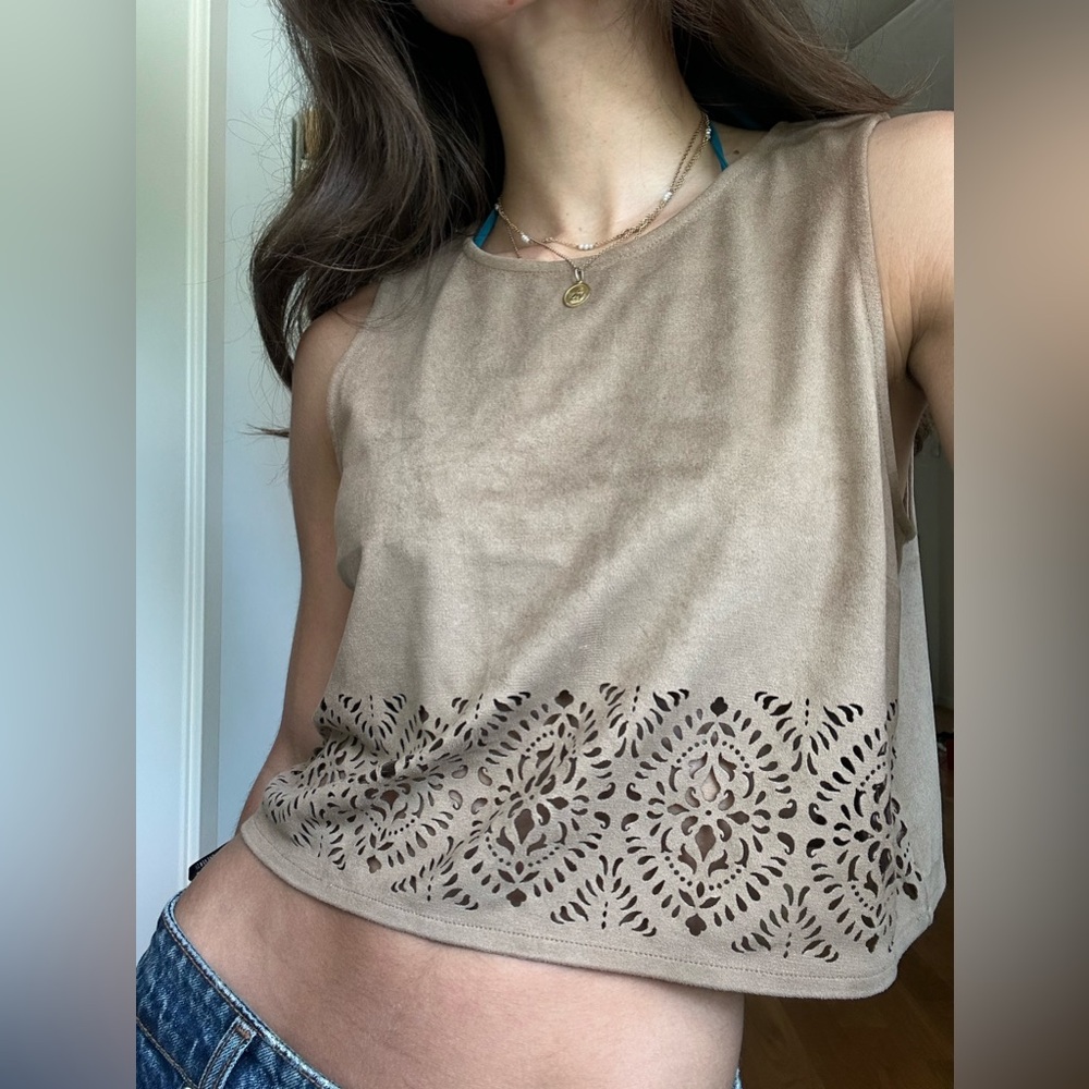 FOREVER 21 CROPPED TANK TOP